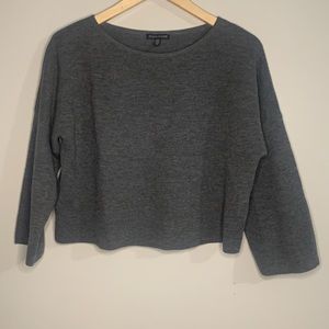 Eileen Fisher 100% Merino Wool Cropped sweater Grey size small. NWOT